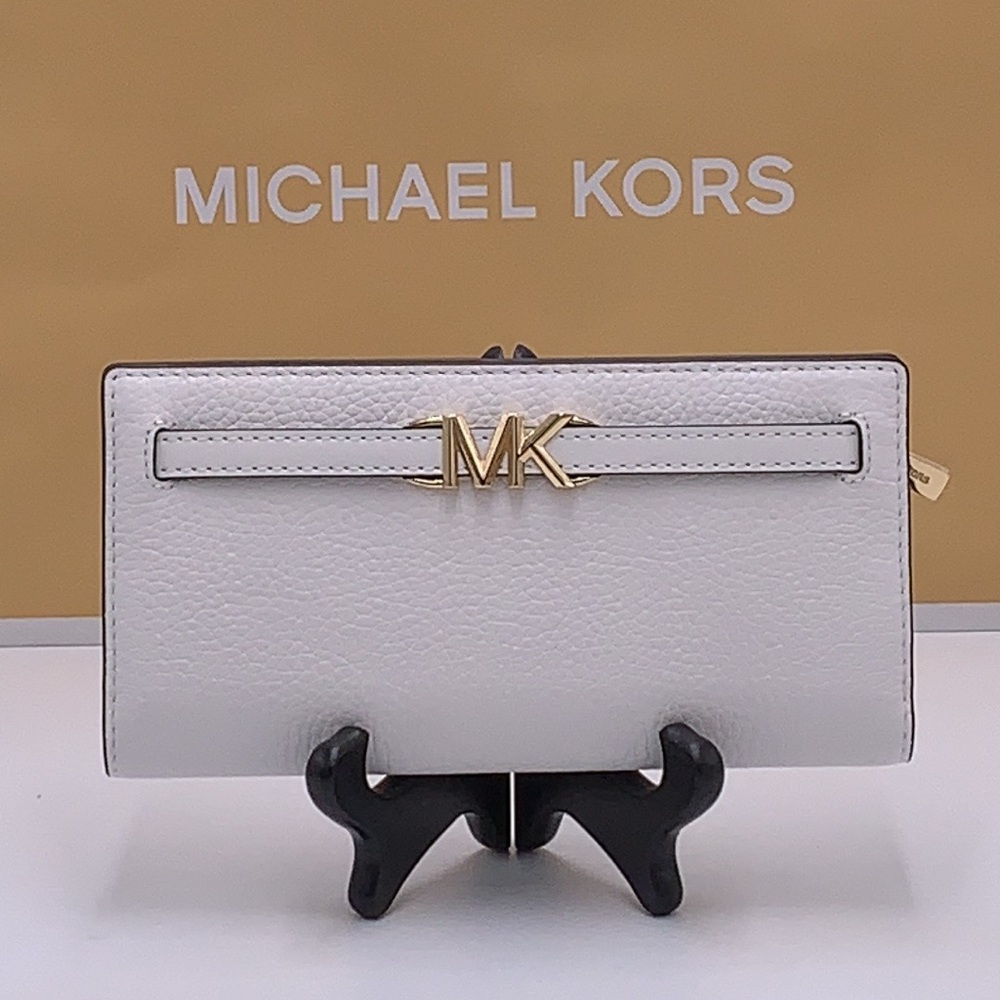 Michael Kors Reed Large Bifold Pebbled Leather Snap Wallet Card Case Optic White - Picture 2 of 11